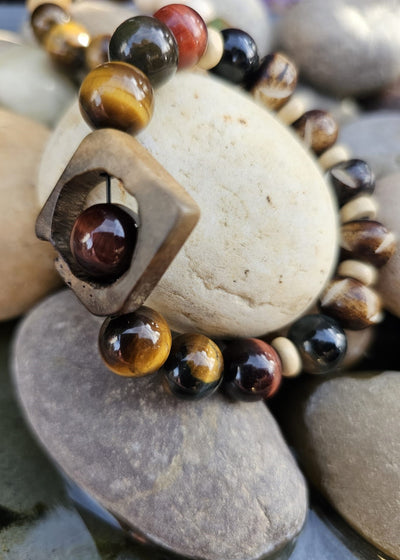 Beaded Bracelet (Tiger's Eye) by Tonnie's Chest