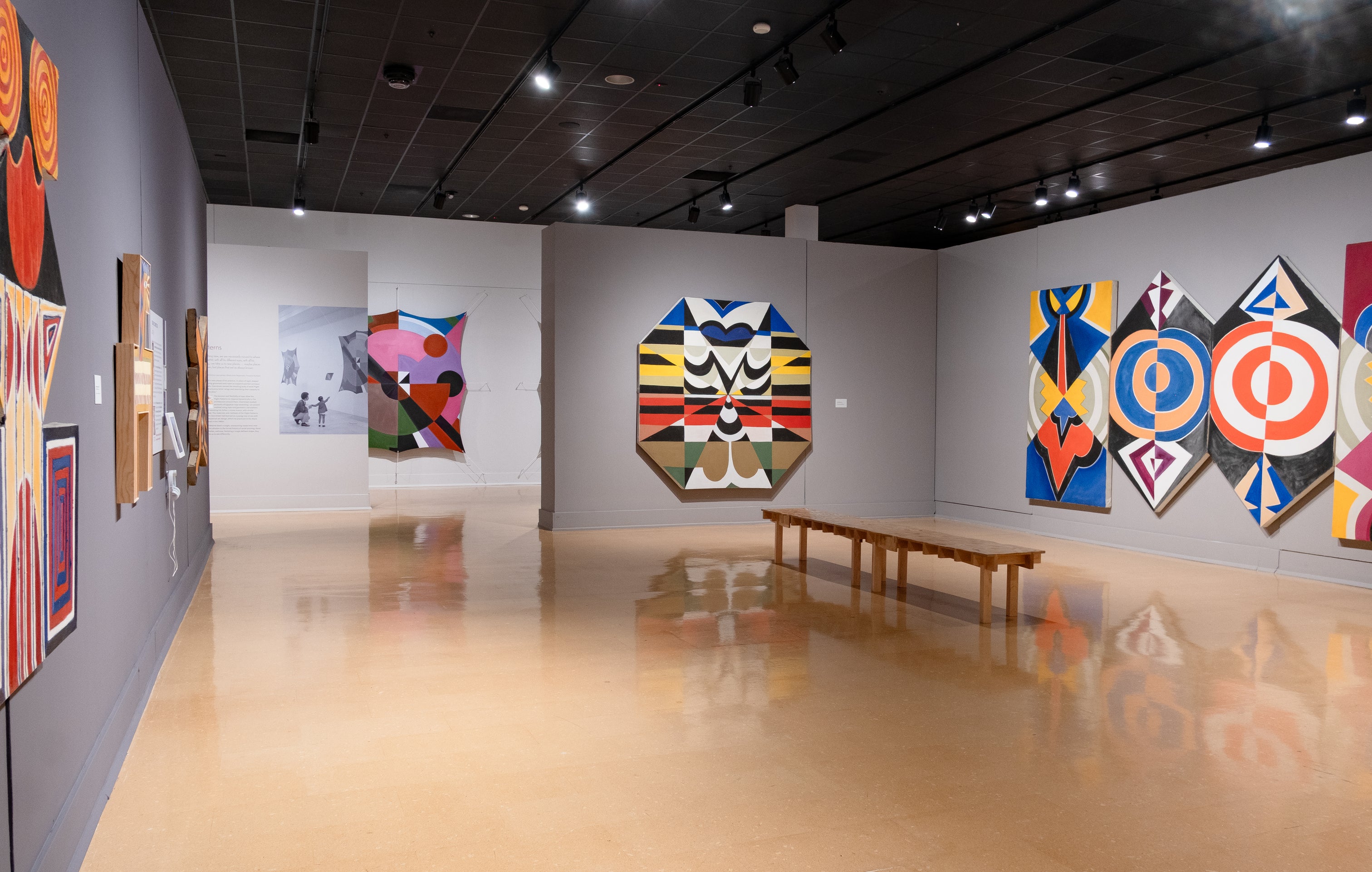 Joe Overstreet : Taking Flight - Mississippi Museum of Art – Black