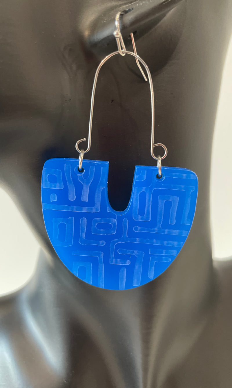 Hooped Engraved Earrings by Takara (Translucent Blue)